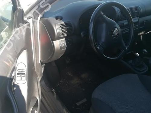 Heckleuchte links hinten SEAT LEON (1M1) 1.6 16 V | BP25552780C79 
