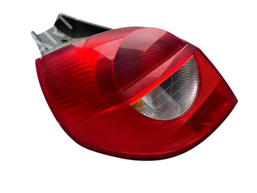 left-taillight-renault-clio-iii-br01-cr01-2005-2006-2007-2008-2009-2010-2011-2012-2013-2014-32024883 main image