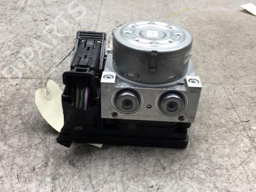 ABS pump FORD FIESTA VII (HJ, HF) 1.5 ST EcoBoost 2703477