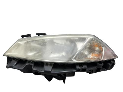 Faro izquierdo RENAULT MEGANE II (BM0/1_, CM0/1_) 1.5 dCi (BM02, BM13, BM2A, CM02, CM13) (101 hp) 28623647