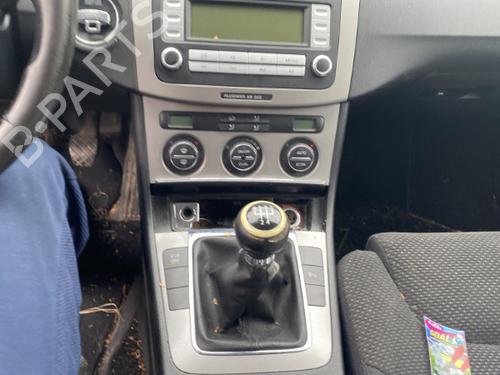 Left tailgate light VW PASSAT B6 (3C2) 1.9 TDI | BP25513078C79  - Image 15