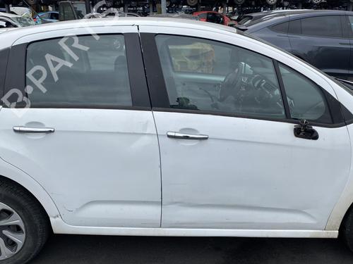 Right front shock absorber CITROËN C3 II (SC_) 1.4 HDi 70 (SC8HZC, SC8HR0, SC8HP4) | BP25542884M17 - Image 15