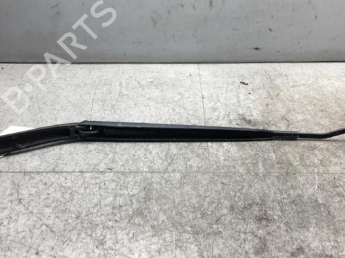 Used Front windshield wiper arm Front windshield wiper arm RENAULT CLIO IV (BH_) 1.5 dCi 75 (75 hp) 25541827 25541827