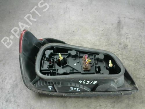 Used Right taillight PEUGEOT 306 (7B, N3, N5) 1.9 SRDT (90 hp) 25560025