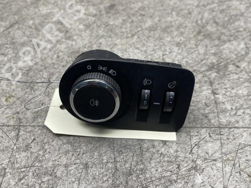 Used Headlight switch OPEL CORSA E (X15) 1.4 (08, 68) (90 hp) 25571315