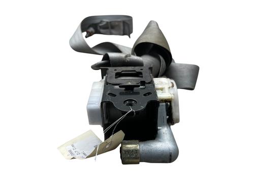 front-left-seatbelt-ssangyong-stavic-2005-25514376 main image