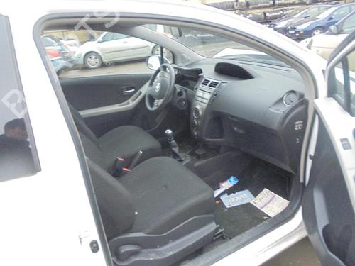 Front left window mechanism TOYOTA YARIS (_P9_) 1.33 VVT-i (NSP90_, NSP90R) | BP25553273C22