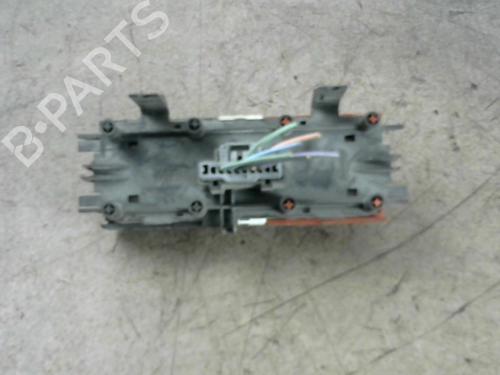 Used Warning switch Warning switch RENAULT MEGANE II (BM0/1_, CM0/1_) [2001-2012] 25579566 25579566