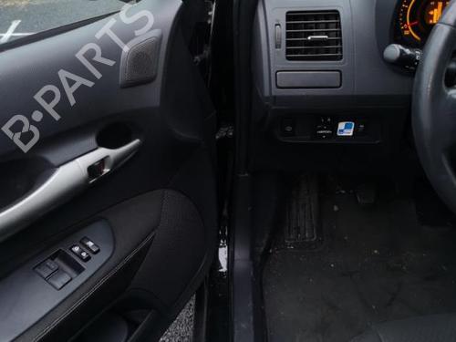 Steering column stalk TOYOTA AURIS (_E15_) 2.2 D (ADE157_, ADE151_, ADE151R, ADE157R) | BP25537726I23 - Image 32
