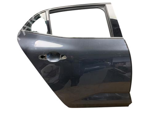 Dør højre bagtil RENAULT MEGANE IV Hatchback (B9A/M/N_) 1.5 dCi 110 (B9A3) (110 hp) 27519069