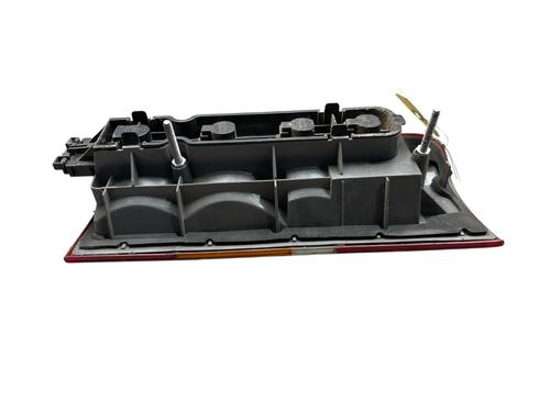left-taillight-ford-transit-platformchassis-e_-_-1991-1992-1993-1994-30171502 main image