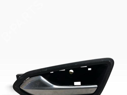 Used Rear left interior door handle Rear left interior door handle RENAULT CAPTUR II (HF_) TCe 140 (HFN0) (140 hp) 40443315 40443315