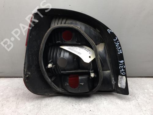 Używane Lampa tylna prawa RENAULT SCÉNIC I MPV (JA0/1_, FA0_) 1.9 dCi (JA05, JA1F) (102 hp) 25580070