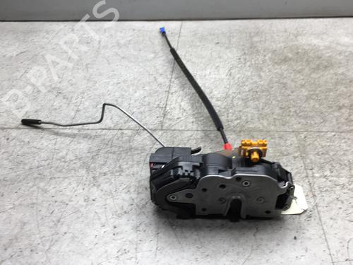 Used Front right lock OPEL ZAFIRA TOURER C (P12) 2.0 CDTi (75) (130 hp) 25556807