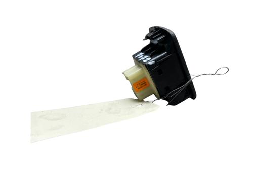 Used Left front window switch Left front window switch RENAULT CLIO I (B/C57_, 5/357_) 1.2 (B/C/S57A, B/C57S, 5/357F, 5/357J, 5/357L, 5/357R) (58 hp) 29411820 29411820