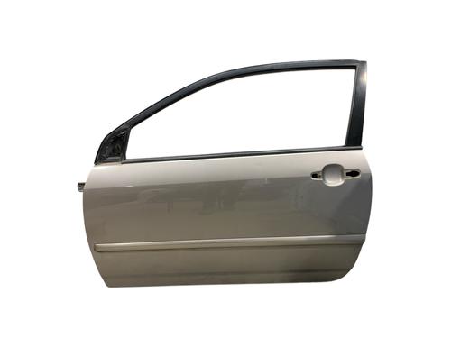 Used Left front door TOYOTA COROLLA (_E12_) 2.0 D-4D (CDE120R, CDE120L_) (116 hp) 25567171