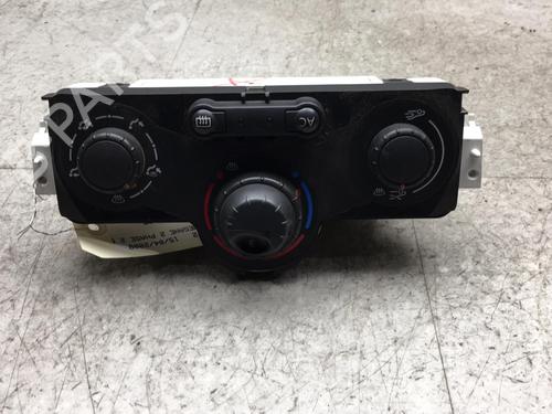 Used Climate control Climate control RENAULT MEGANE II Estate (KM0/1_) 1.5 dCi (KM16, KM1E) (106 hp) 25570534 25570534