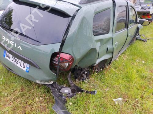 DACIA DUSTER (HM_) 1.0 TCe 90 (HMM6) 2493399