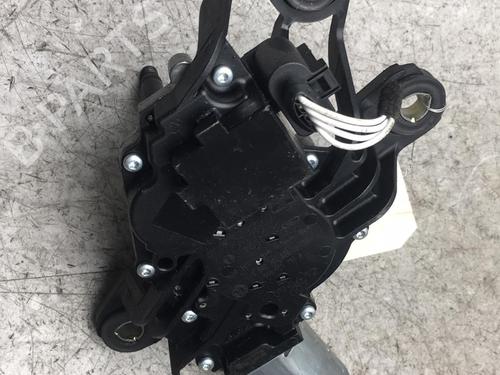 Essuie-glace moteur arrière VW GOLF VI (5K1) 2.0 TDI (110 hp) 25571399