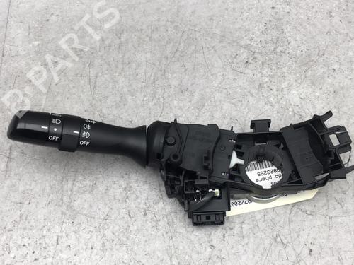 Used Switch TOYOTA RAV 4 III (_A3_) 2.2 D 4WD (ALA30_, ALA30R) (136 hp) 25533837