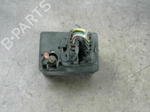 Used Electronic module Electronic module FIAT PUNTO (188_) 1.9 DS 60 (188.031, .051, .231, .251) (60 hp) 25523098 25523098