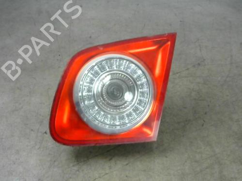 right-tailgate-light-vw-jetta-iii-1k2-2004-2005-2006-2007-2008-2009-2010-2011-2012-2013-25560417 main image