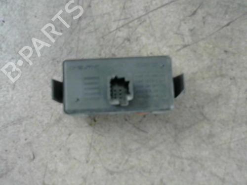 Used Warning switch Warning switch RENAULT CLIO III (BR0/1, CR0/1) [2005-2014] 25523195 25523195