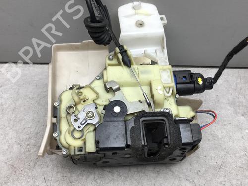 Used Front left lock VW POLO (9N_, 9A_) 1.2 12V (64 hp) 25535188