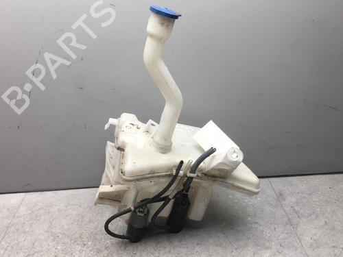 Used Windscreen washer tank TOYOTA AURIS (_E15_) 1.4 D-4D (NDE150_, NDE150R) (90 hp) 25579651