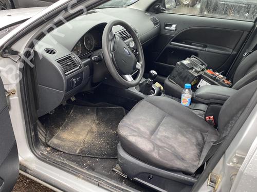 Tow ball/Mechanism FORD MONDEO III Saloon (B4Y) 2.0 16V TDDi / TDCi | BP25565879C141 