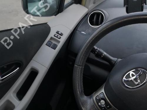 Left front window switch TOYOTA YARIS (_P9_) 1.4 D-4D (NLP90_, NLP90R) | BP25517814I27 - Image 25
