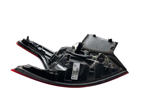 Used Right taillight Right taillight PEUGEOT 308 II (LB_, LP_, LW_, LH_, L3_) 1.6 HDi / BlueHDi 115 (115 hp) 31377749 31377749