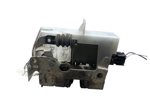 Used Rear left lock Rear left lock RENAULT CLIO II (BB_, CB_) 1.5 dCi (B/C2J) (68 hp) 33048214 33048214