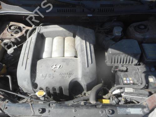 Third brake light HYUNDAI SANTA FÉ I (SM) 2.7 V6 4x4 | BP25576757L11 