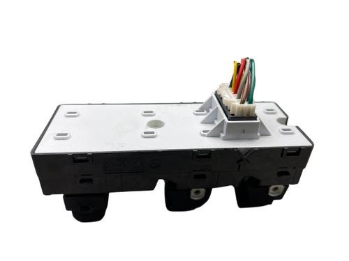 Used Left front window switch Left front window switch KIA RIO IV (YB, SC, FB) 1.0 T-GDI 100 (101 hp) 29711796 29711796