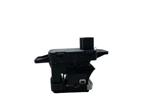 switch-renault-kadjar-ha_-hl_-2015-29323316 main image