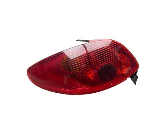 Used Left taillight PEUGEOT 206 Hatchback (2A/C) 1.4 i (75 hp) 25564312