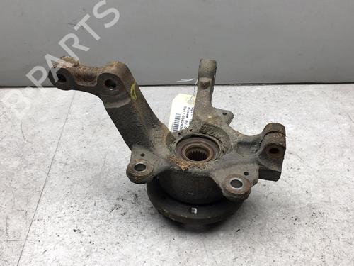 Used Right front steering knuckle RENAULT CLIO III (BR0/1, CR0/1) 1.6 16V (BR09, BR0T, CR09, CR0T) (88 hp) 25557355
