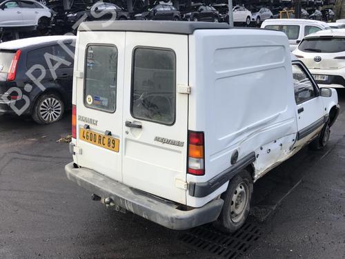 Right taillight RENAULT RAPID Box Body/MPV (F40_, G40_) 1.6 D (F404) | BP25575487C35 