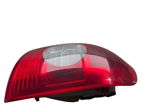 Used Left taillight RENAULT CLIO II (BB_, CB_) 1.2 16V (BB05, BB0W, BB11, BB27, BB2T, BB2U, BB2V, CB05,... (75 hp) 31069082