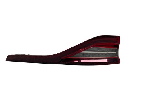 Used Left tailgate light Left tailgate light RENAULT MEGANE IV Hatchback (B9A/M/N_) 1.5 dCi 110 (B9A3) (110 hp) 35820813 35820813