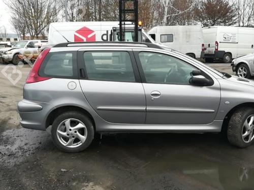 Right taillight PEUGEOT 206 SW (2E/K) 2.0 HDi | BP25576764C35 - Image 29