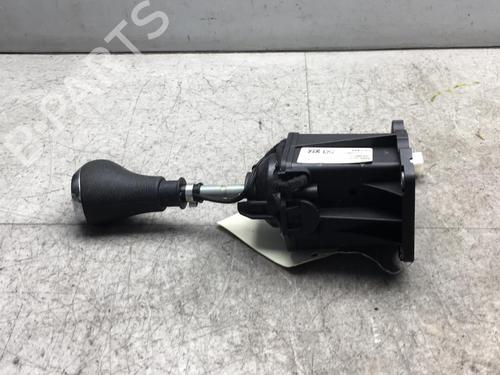 Used Gear lever IVECO DAILY VI Van 33S16, 35S16, 35C16, 38S16, 40C16, 42S16, 50C16 (156 hp) 25548448