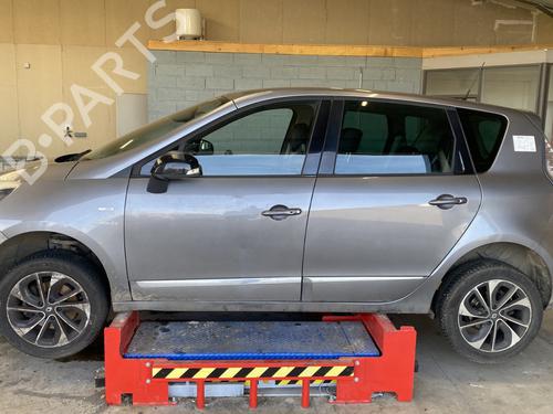 Left tailgate light RENAULT SCÉNIC III (JZ0/1_) 1.6 dCi (JZ00, JZ12) | BP33231818C79  - Image 35
