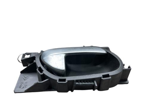 Used Front right interior door handle Front right interior door handle PEUGEOT 2008 I (CU_) 1.2 THP 110 / PureTech 110 (110 hp) 31270313 31270313