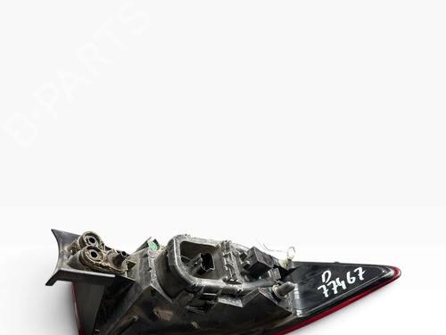 right-taillight-renault-clio-iv-bh_-2012-2013-2014-2015-2016-2017-2018-2019-2020-2021-40205389 main image