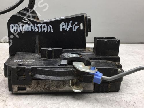 Front left lock NISSAN PRIMASTAR Bus (X83) dCi 100 | BP25556603C98 