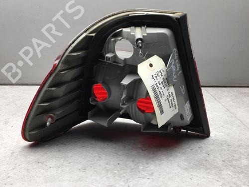right-taillight-bmw-3-e46-1997-1998-1999-2000-2001-2002-2003-2004-2005-25578308 main image
