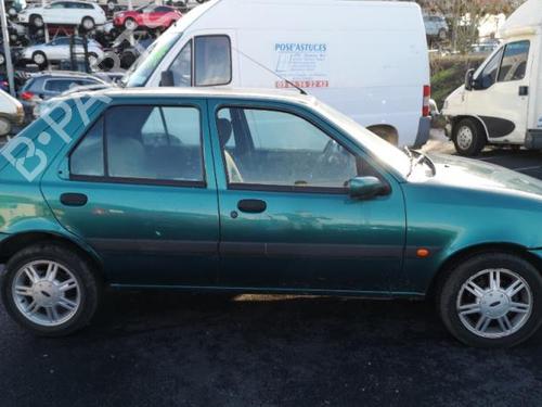 Right headlight FORD FIESTA IV (JA_, JB_) 1.4 i 16V | BP25524679C29 