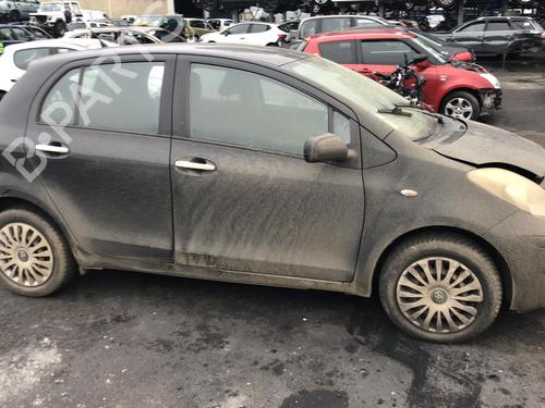 Rudehejsemekanisme Højre foran TOYOTA YARIS (_P9_) 1.4 D-4D (NLP90_, NLP90R) | BP25521195C23 